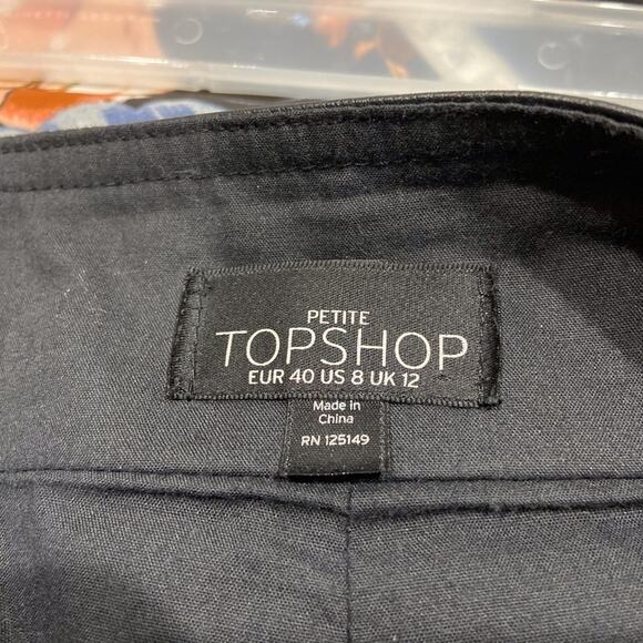 Topshop Faux Leather Moto Mini Skirt Size 8P Black Silver Buckles Edgy Chic - Picture 7 of 11